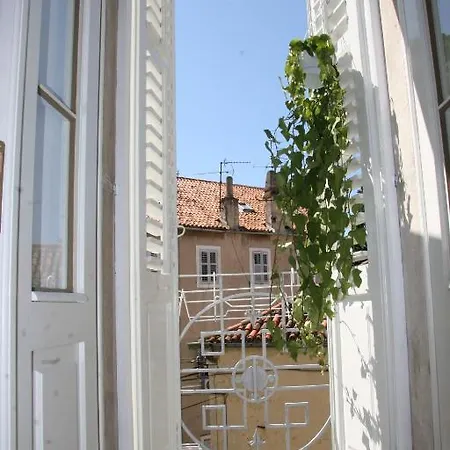 Stylish Theatre Apartament *