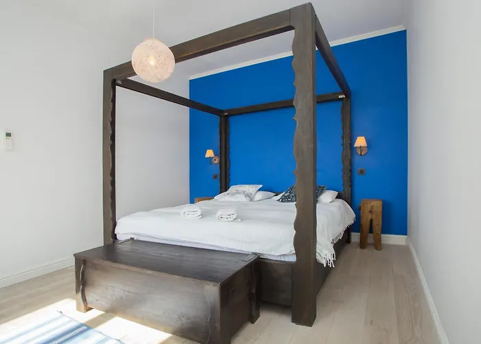 Stylish Theatre דירה