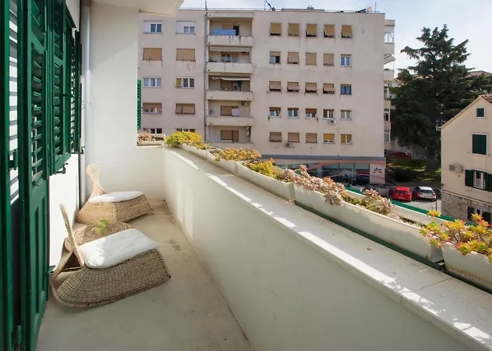 דירה Stylish Theatre